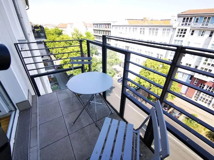 Sc 07 By Rockchair Apartments L Superhost Status L 2,5 Bedrooms Boxspringbeds Balcony Elevator Welcomes You! Berlijn