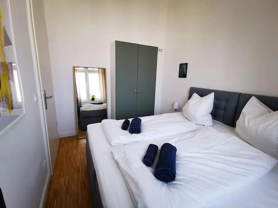 Sc 07 By Rockchair Apartments L Superhost Status L 2,5 Bedrooms Boxspringbeds Balcony Elevator Welcomes You! Berlin
