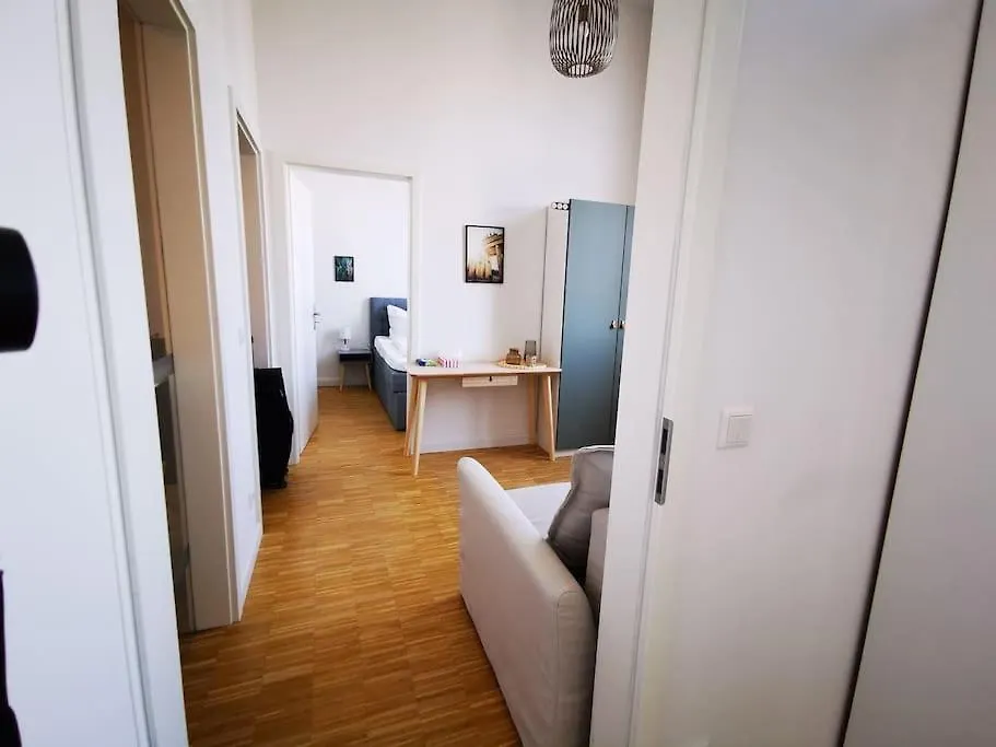 Sc 07 By Rockchair Apartments L Superhost Status L 2,5 Bedrooms Boxspringbeds Balcony Elevator Welcomes You! Berlin
